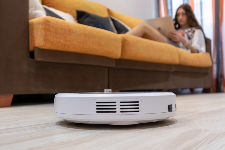 Nowe serii Roomba mają systemy z wbudowanymi kamerami