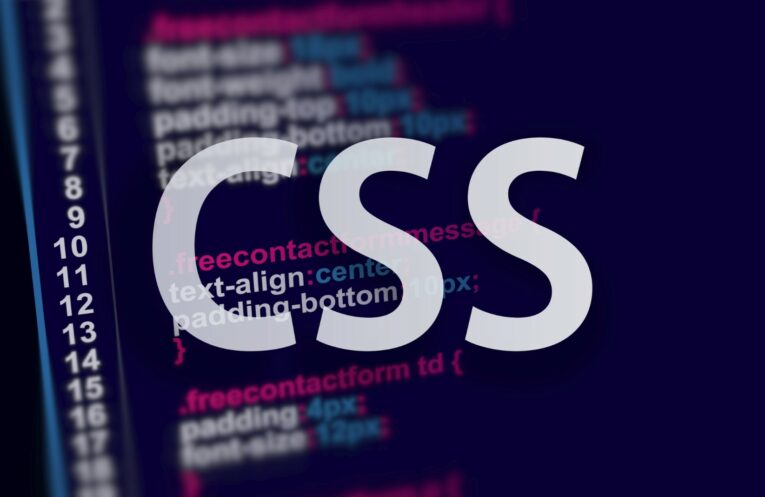 Jak podłączyć CSS do HTML - 3 metody / Fot. GagoDesign/Shutterstock